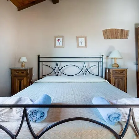 公寓 Sleeps 6 Palazzone