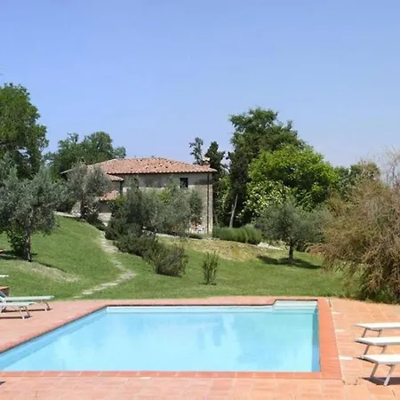 Sleeps 6 * Palazzone
